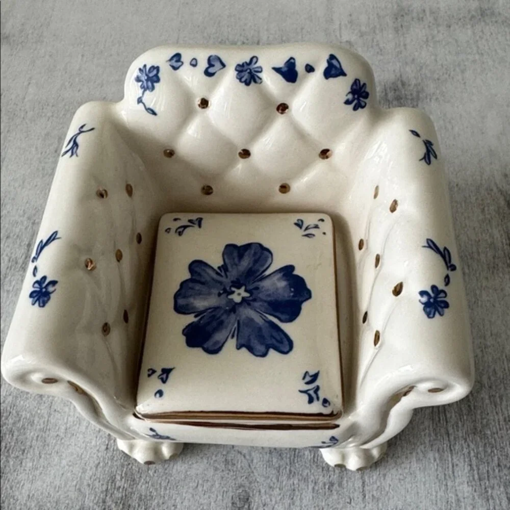 Urban Outfitters Ceramic Armchair Jewelry Box Holder White Blue Floral Unique
